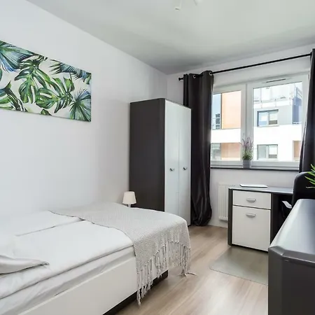 Elite Olivia Business Center Apartment